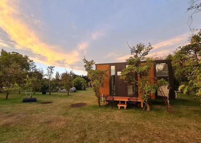 Applewood Cabin 2 By Tiny Away
