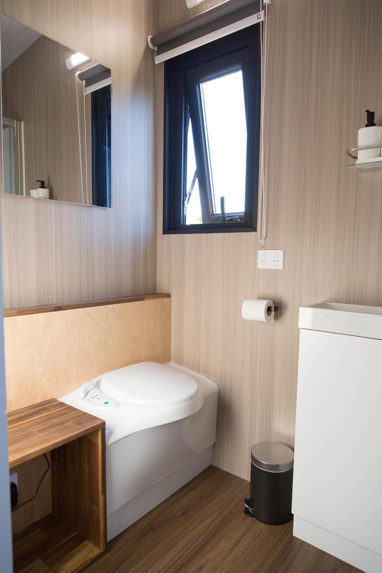Applewood 2 By Tiny Away Holiday home *