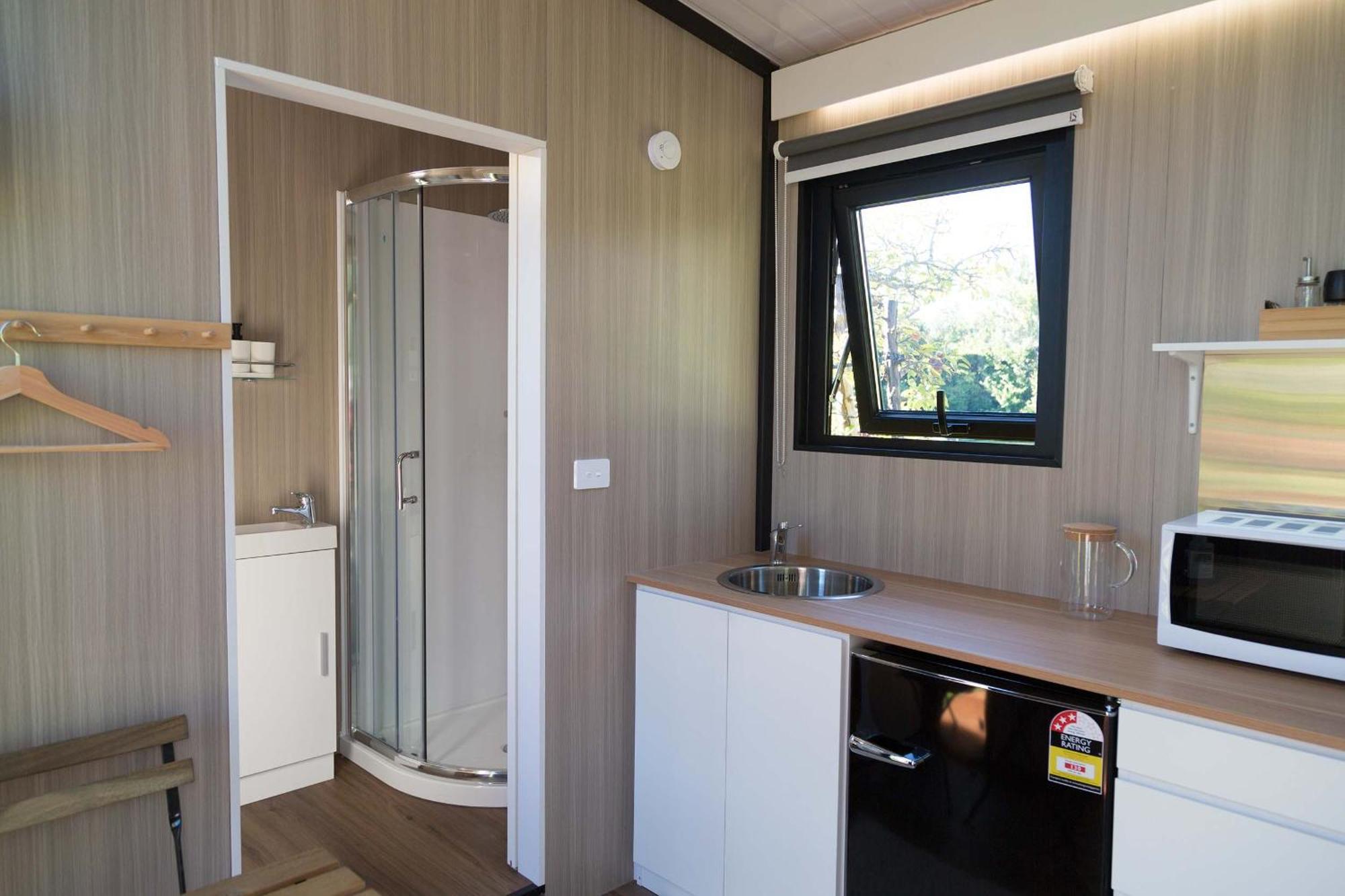 Applewood 2 By Tiny Away Holiday home Christchurch